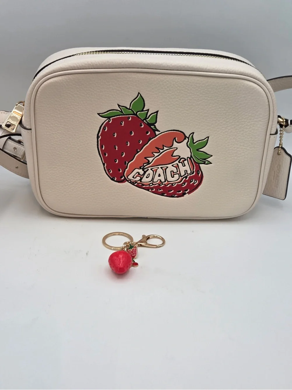 Coach camera bag Jamie Strawberry New With Tags